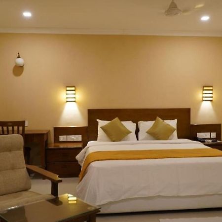 Hotel Plaza International Near Delhi Airport New Delhi Exterior photo